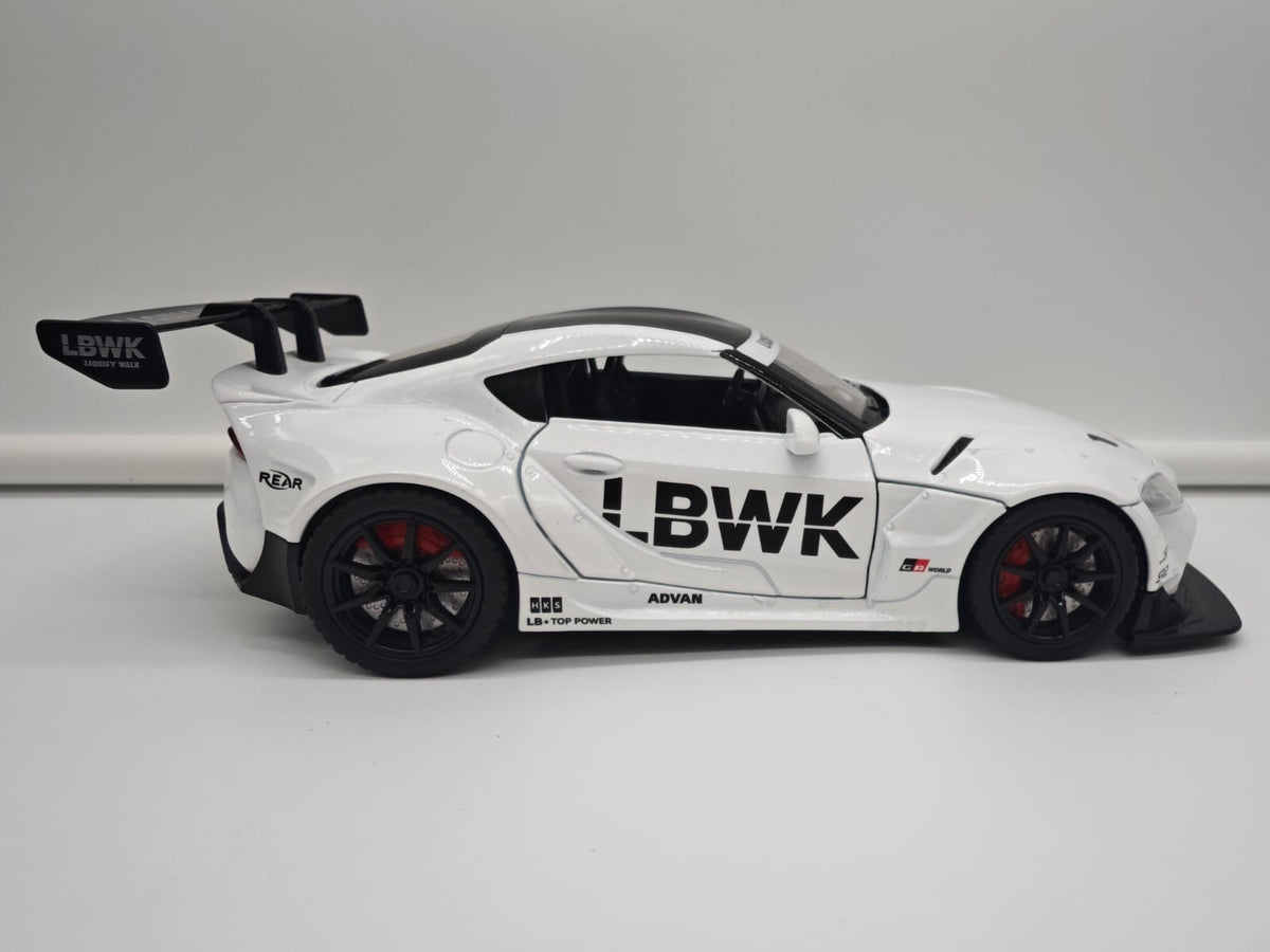 Toyota Supra GR Liberty Walk (LB-WORKS) - Escala 1/24 - c/Luz y Sonido - (sin caja)
