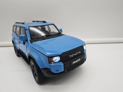 Toyota Land Cruiser Prado Serie 250 (2026) - Escala 1/24 - c/Luz y Sonido - (sin caja)