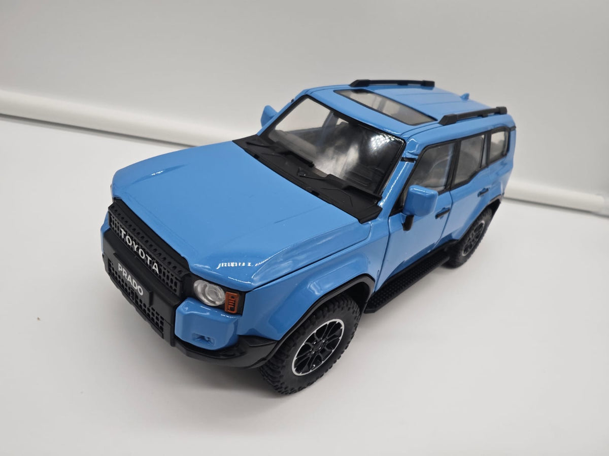Toyota Land Cruiser Prado Serie 250 (2026) - Escala 1/24 - c/Luz y Sonido - (sin caja)