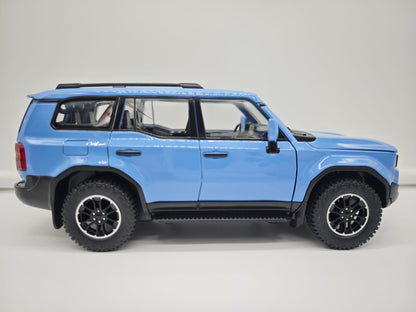 Toyota Land Cruiser Prado Serie 250 (2026) - Escala 1/24 - c/Luz y Sonido - (sin caja)