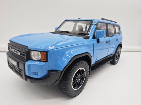Toyota Land Cruiser Prado Serie 250 (2026) - Escala 1/24 - c/Luz y Sonido - (sin caja)