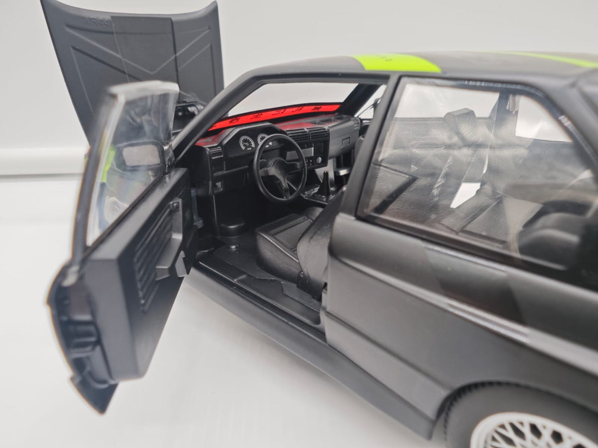 BMW M3 E30 DTM / CUSTOM - Escala 1/24 - c/Luz y Sonido - (sin caja)