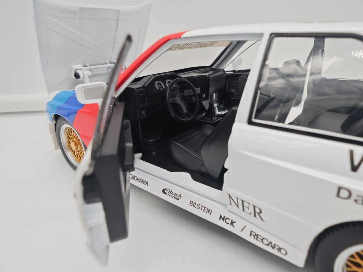 BMW M3 E30 DTM / CUSTOM - Escala 1/24 - c/Luz y Sonido - (sin caja)