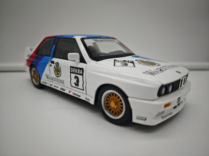 BMW M3 E30 DTM / CUSTOM - Escala 1/24 - c/Luz y Sonido - (sin caja)