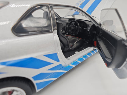 Nissan Skyline GT-R R34 2002 Brian O'Conner Rapido y Furioso - Escala 1/24 - c/Luz y Sonido - (sin caja)