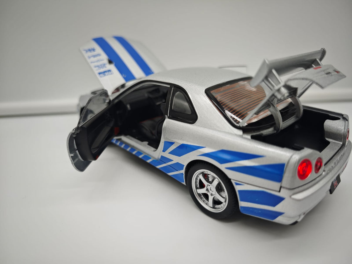 Nissan Skyline GT-R R34 2002 Brian O'Conner Rapido y Furioso - Escala 1/24 - c/Luz y Sonido - (sin caja)