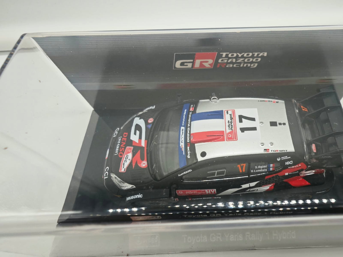 Toyota GR Yaris Rally 1 Hybrid - #17 Sebastien Ogier  - Escala 1/43 - Burago