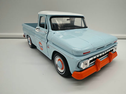 Chevy C10 Pickup 1966 Gulf - Escala 1/24 - MotorMax - (Sin caja)