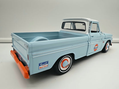 Chevy C10 Pickup 1966 Gulf - Escala 1/24 - MotorMax - (Sin caja)