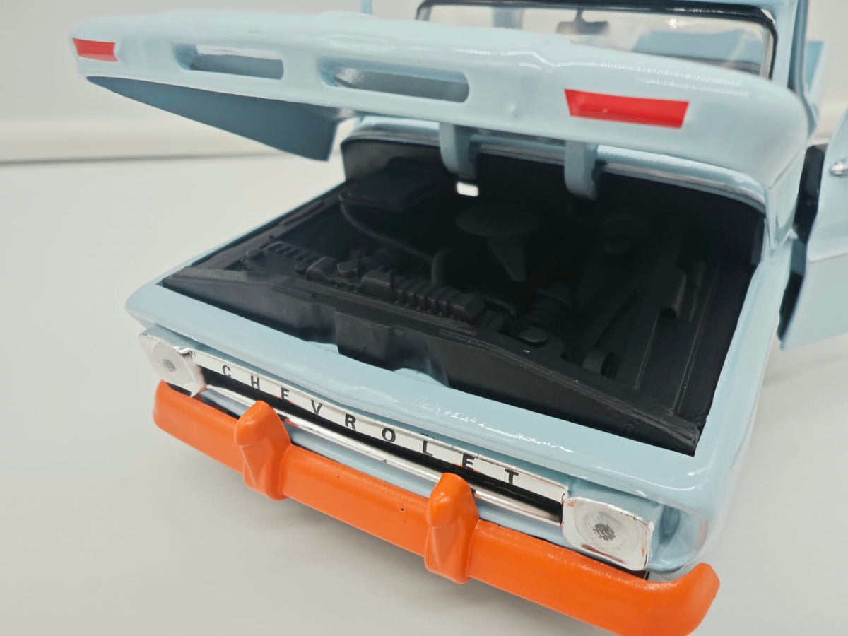 Chevy C10 Pickup 1966 Gulf - Escala 1/24 - MotorMax - (Sin caja)