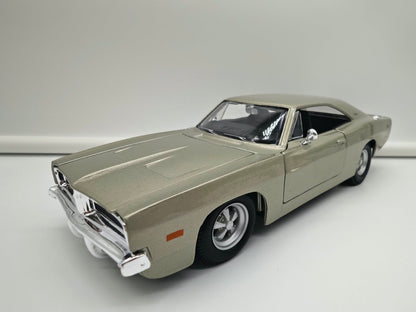 Dodge Charger R/T 1969 - Escala 1/24 - Maisto - (Sin caja)