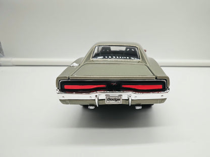 Dodge Charger R/T 1969 - Escala 1/24 - Maisto - (Sin caja)