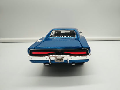 Dodge Charger R/T 1969 - Escala 1/24 - Maisto - (Sin caja)