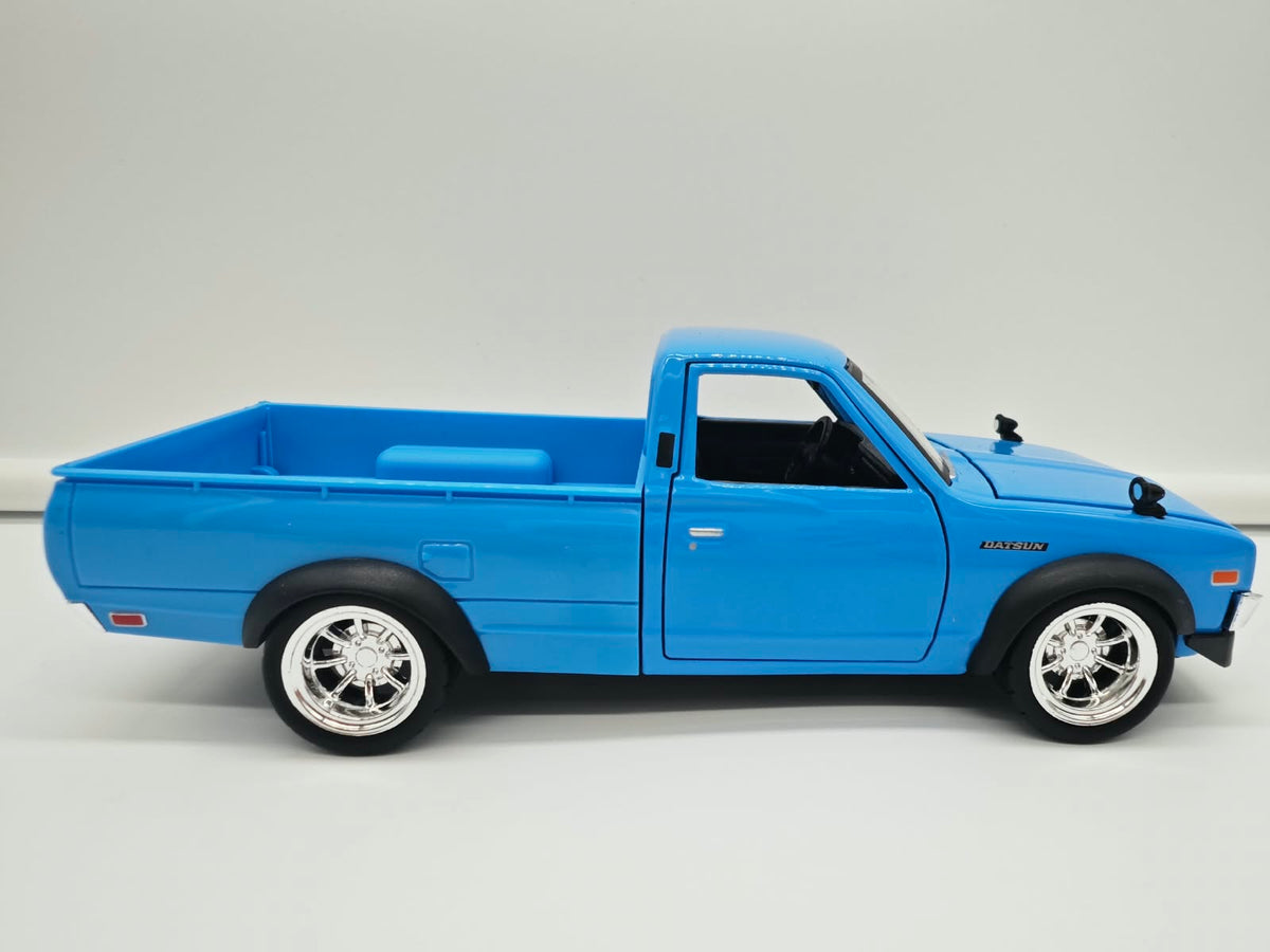 Datsun 620 Pick-Up 1973 - Escala 1/24 - Maisto - (Sin caja)