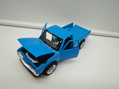 Datsun 620 Pick-Up 1973 - Escala 1/24 - Maisto - (Sin caja)