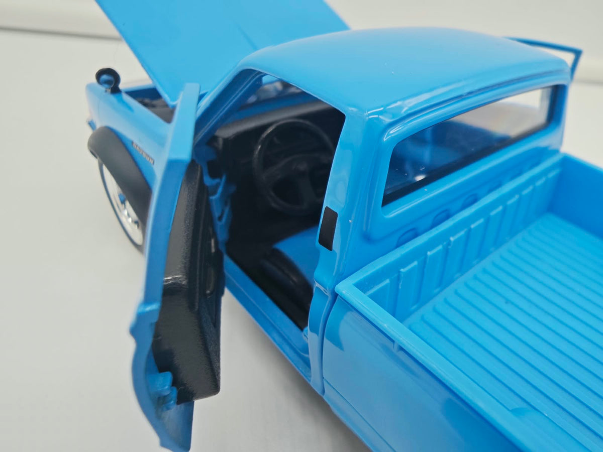 Datsun 620 Pick-Up 1973 - Escala 1/24 - Maisto - (Sin caja)