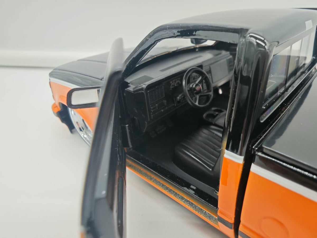 Chevrolet Silverado 454 SS "Harley Davidson" - Escala 1/24 - Maisto - (Sin caja)