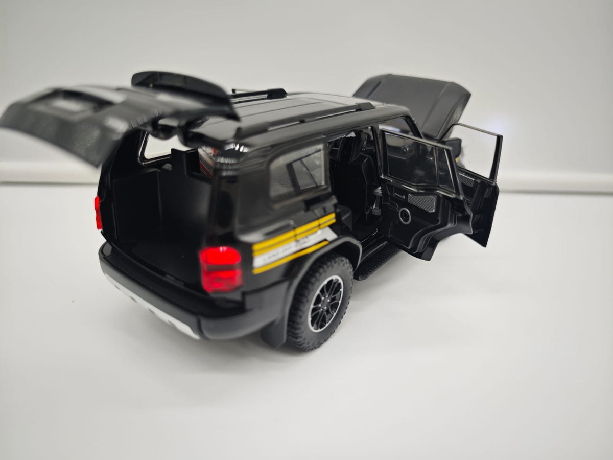 Toyota Land Cruiser Prado Serie 250 (2026) - Escala 1/24 - c/Luz y Sonido - (sin caja)