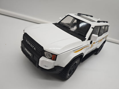 Toyota Land Cruiser Prado Serie 250 (2026) - Escala 1/24 - c/Luz y Sonido - (sin caja)