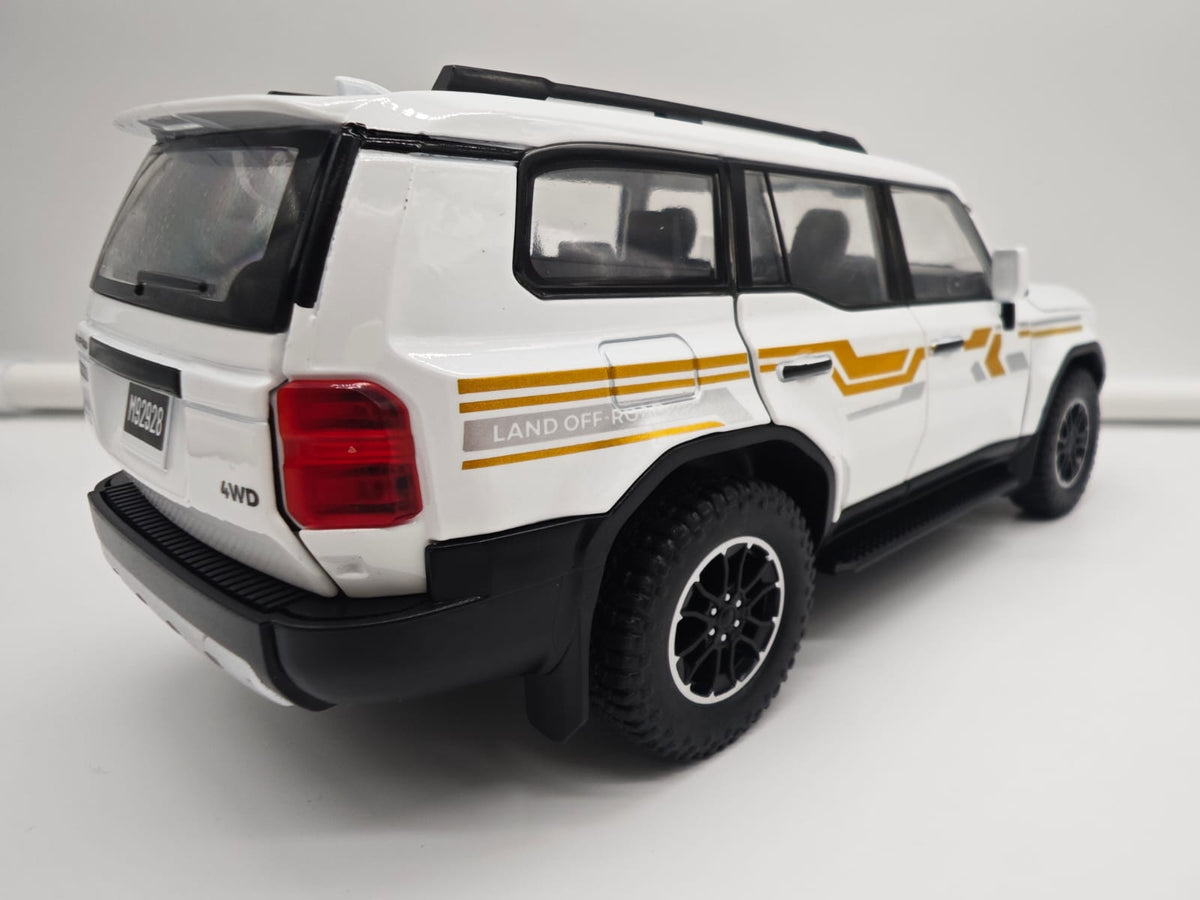 Toyota Land Cruiser Prado Serie 250 (2026) - Escala 1/24 - c/Luz y Sonido - (sin caja)