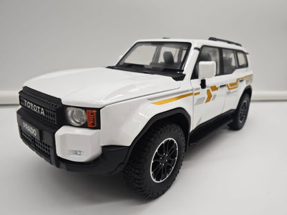 Toyota Land Cruiser Prado Serie 250 (2026) - Escala 1/24 - c/Luz y Sonido - (sin caja)