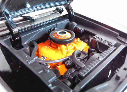 Dodge Charger R/T 1969 - Escala 1/18 - Maisto